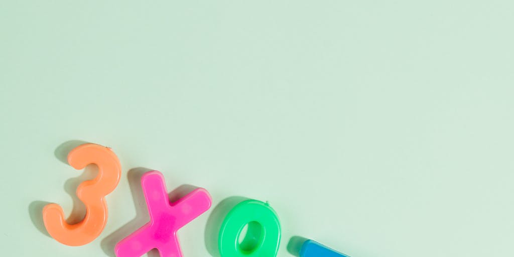 A conceptual image of a large question mark made up of various symbols representing child support, such as money, a child’s toy, and a calendar. The background is a soft gradient, creating a thoughtful atmosphere that reflects the uncertainty and complexity of the questions asked in a child support hearing.